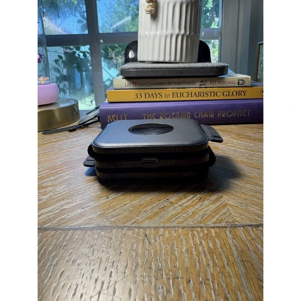 IXular ZL031 3-in-1 Foldable Wireless Charger. for your iPhone, watch & earbuds